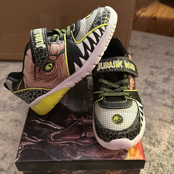 Jurassic World, Jurassic Park Light Up Sneakers, size 8, size 11, Dinosaur - Picture 5 of 8